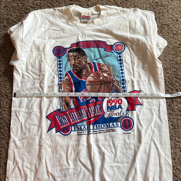 Never worn Vintage NBA Finals Graphic Isiah Thomas T-Shirt - Picture 5 of 6